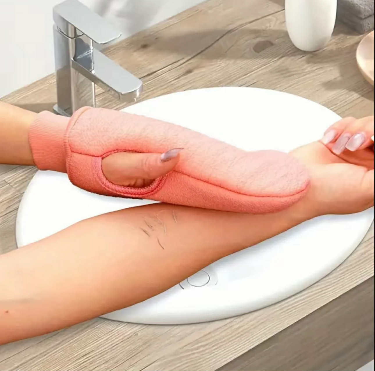 Korean Dead Skin Body Scrubber Glove | Skin Exfoliating Mitten Like