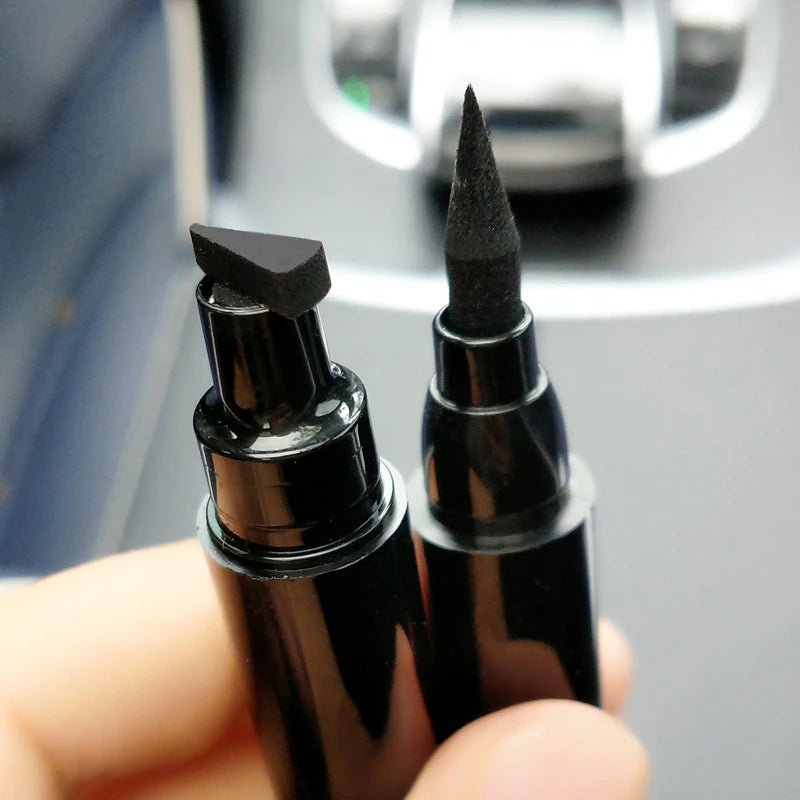 LONG LASTING  CAT EYE 2-in-1 Stamp Eyeliner
